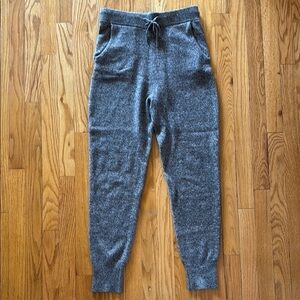 Les 100 Ciels M cashmere gray knit jogger pants elastic waist pockets great cond